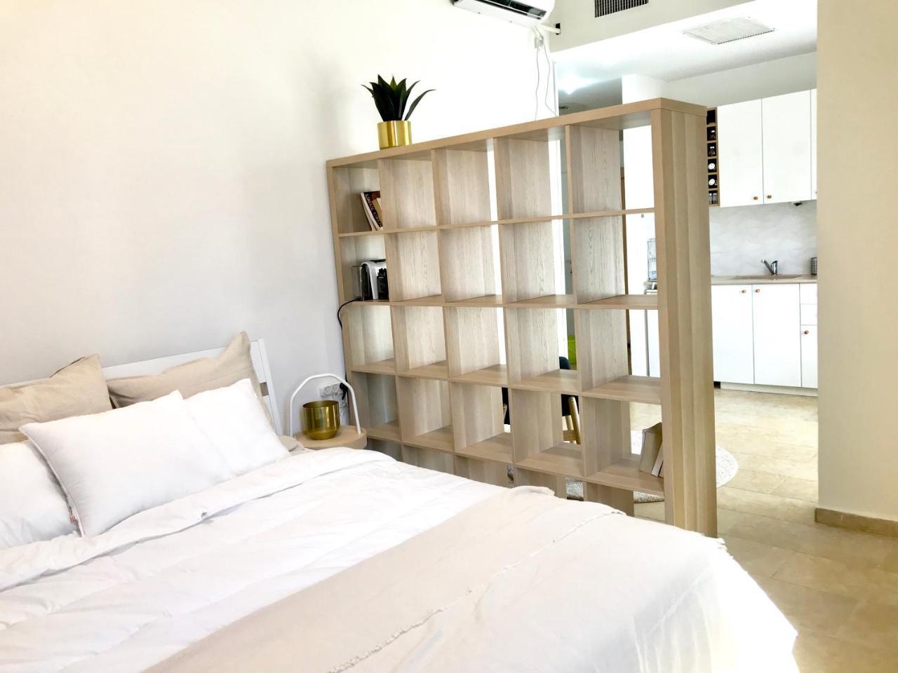 Bright And Spacious Loft By The Sea With Bomb Shelter Tel-Aviv Kültér fotó